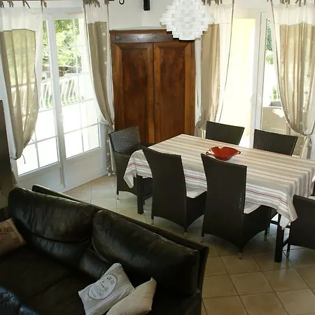 Detached With Enclosed Beautiful Garden *